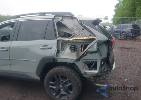 2022 Toyota Rav4 Adventure из США, поврежденный, VIN 2T3J1RFV1NW309312